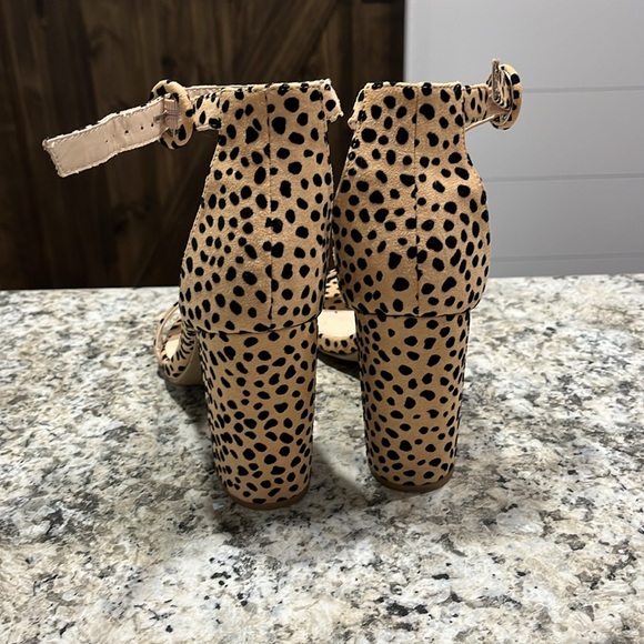 Qupid Dalmatian print block heels 8.5 - Picture 3 of 4